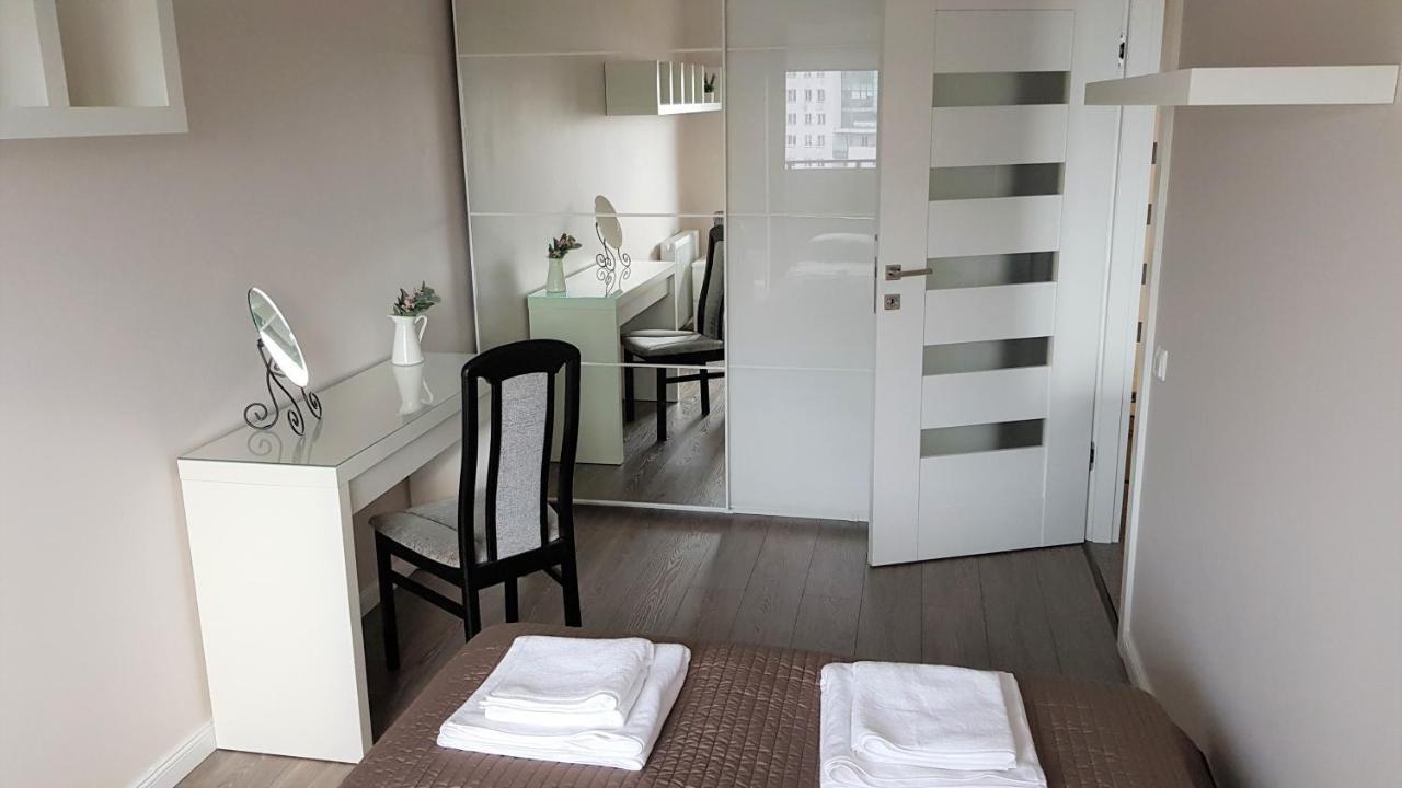 Goclaw Apartament Varsavia Esterno foto